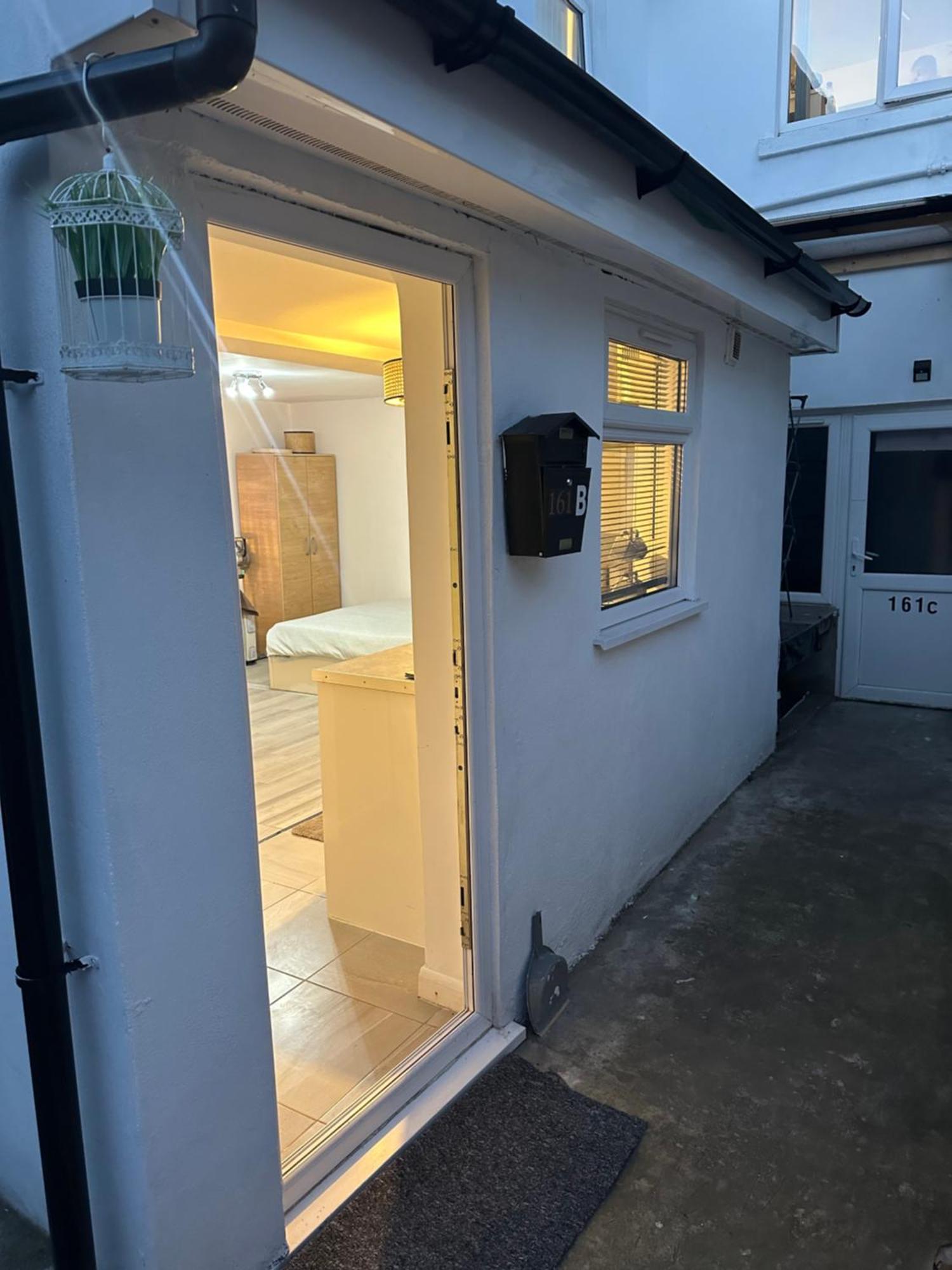 Stylish Studio Flat - Watford Junction - Harry Potter Watford (Hertfordshire) Exterior foto