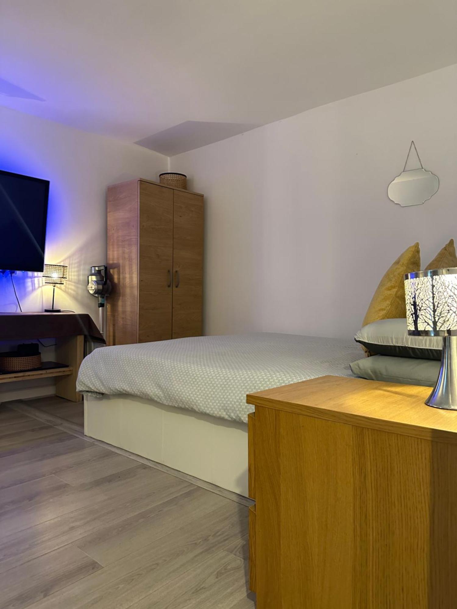 Stylish Studio Flat - Watford Junction - Harry Potter Watford (Hertfordshire) Exterior foto